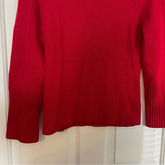 Trina Turk Red Cashmere Sweater Size Medium Ribbed Bottom Crew Neck Soft - Picture 5 of 6